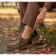 Zapato Mujer Tipo Wallabe Confort Taupe.  Amarpies