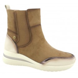 Bota Mujer Confort Cuña Baja Taupe Water Repellet. Amarpies